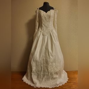 Moonlight White Wedding Dress With Train Size 10